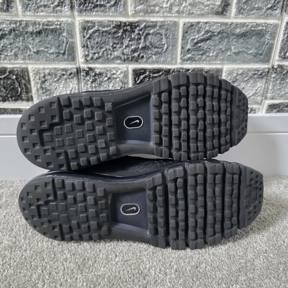 Nike Air Max Men's Black Sneakers Size 14 - Picture 4 of 9